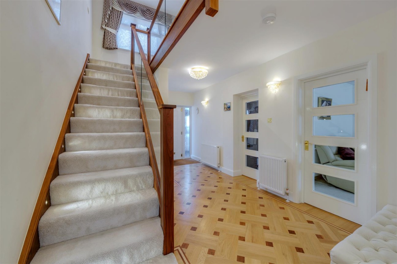 Newberries Avenue, Radlett