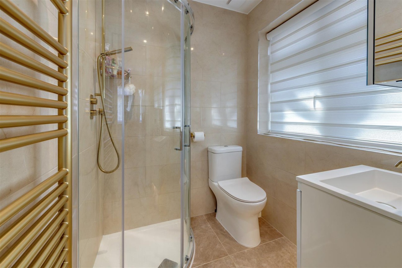 Newberries Avenue, Radlett