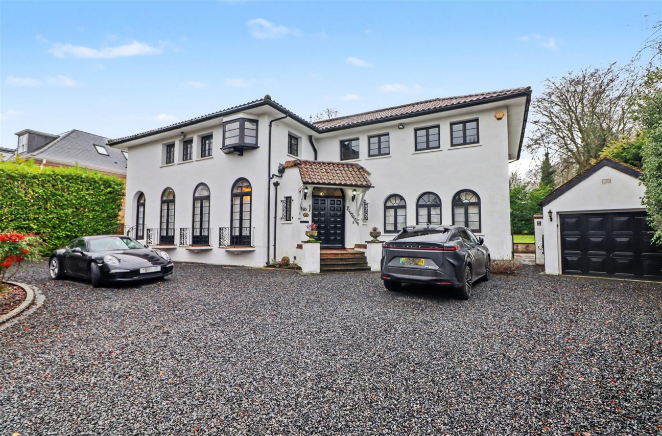 Barham Avenue, Elstree, Borehamwood