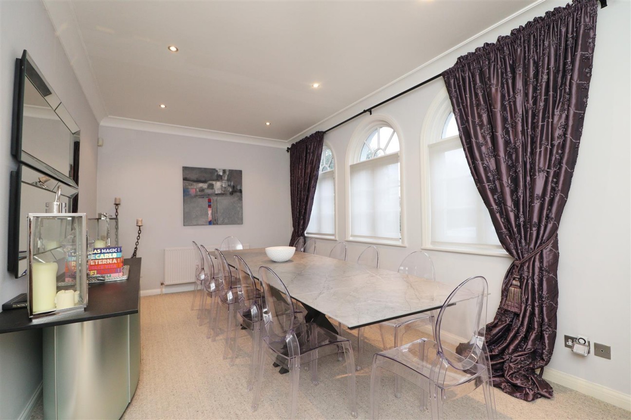 Barham Avenue, Elstree, Borehamwood