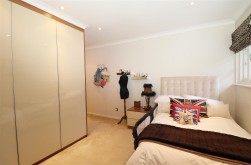 Barham Avenue, Elstree, Borehamwood