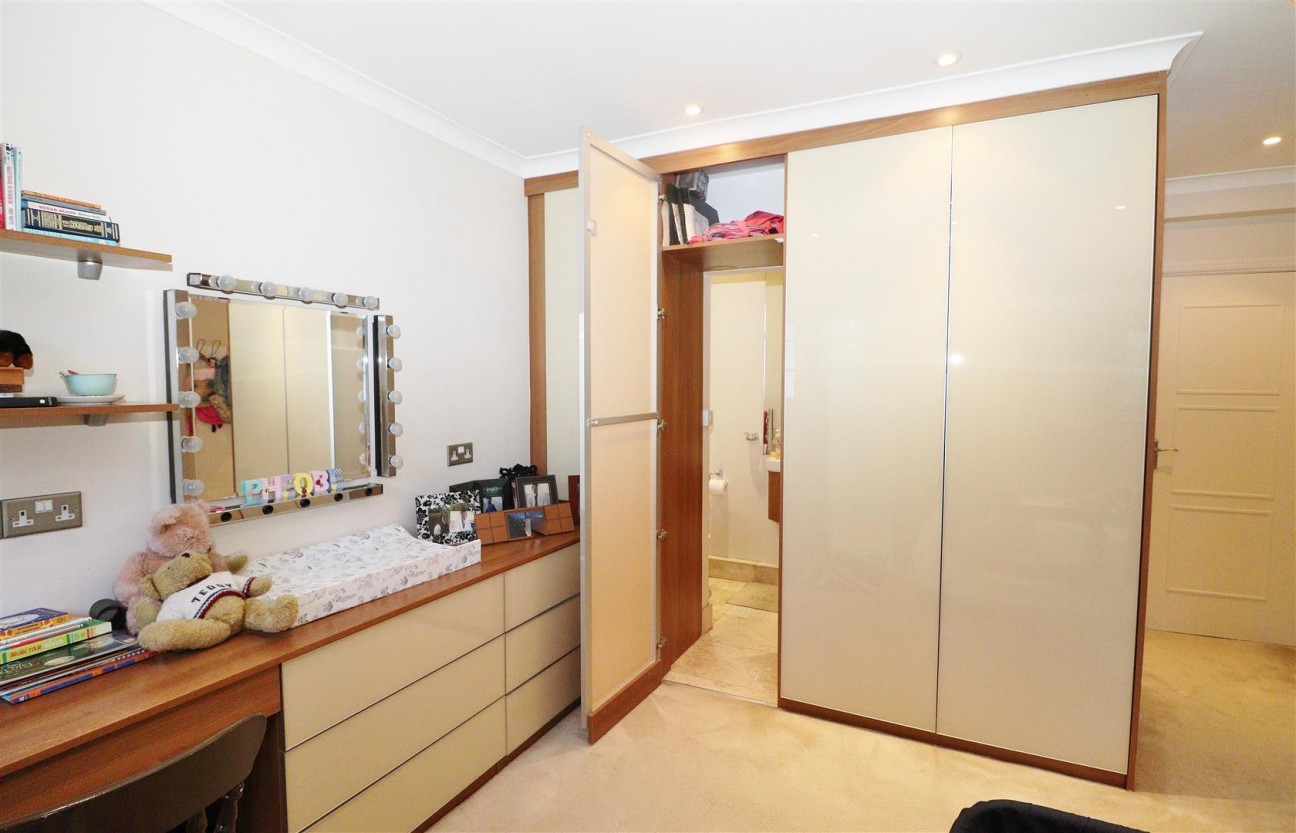 Barham Avenue, Elstree, Borehamwood