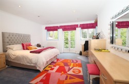 Barham Avenue, Elstree, Borehamwood