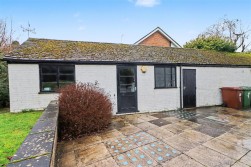 Barham Avenue, Elstree, Borehamwood