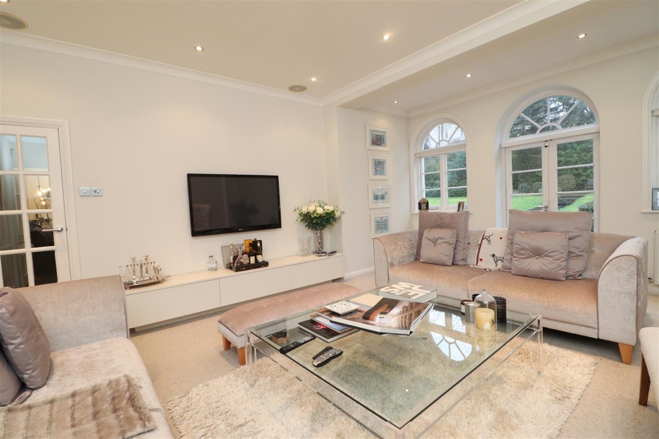 Barham Avenue, Elstree, Borehamwood