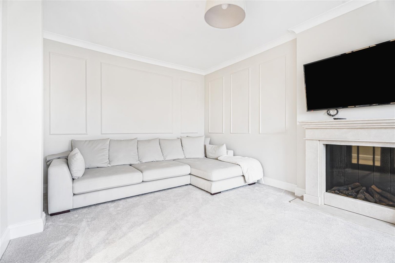 Oakridge Avenue, Radlett