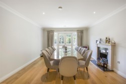 Holbrook Gardens, Aldenham