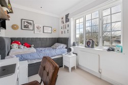 Morgan Gardens, Aldenham