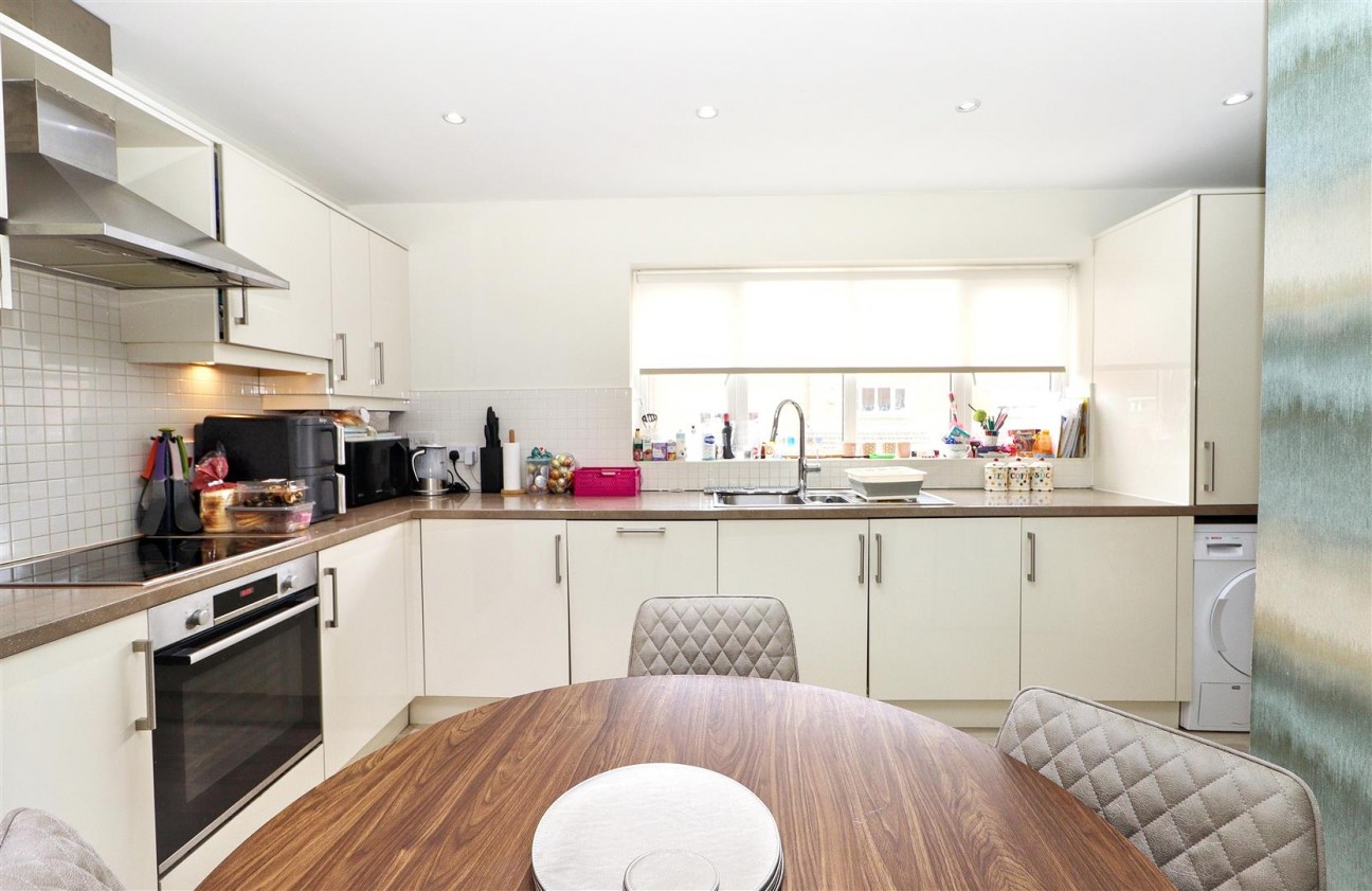 Chaucer Grove, Borehamwood