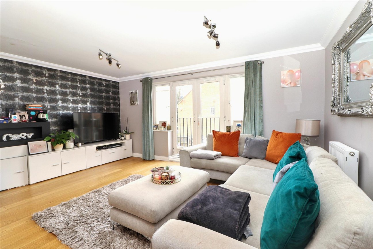 Chaucer Grove, Borehamwood