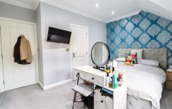 Chaucer Grove, Borehamwood