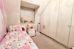 Chaucer Grove, Borehamwood