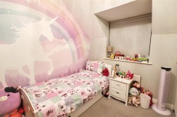 Chaucer Grove, Borehamwood