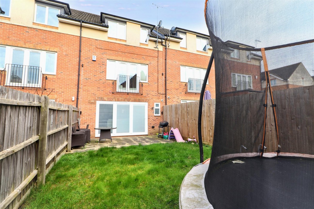 Chaucer Grove, Borehamwood