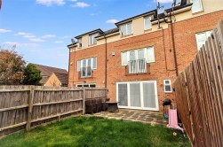 Chaucer Grove, Borehamwood