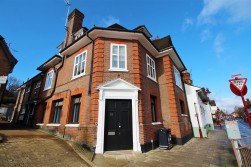 Watling Street, Radlett