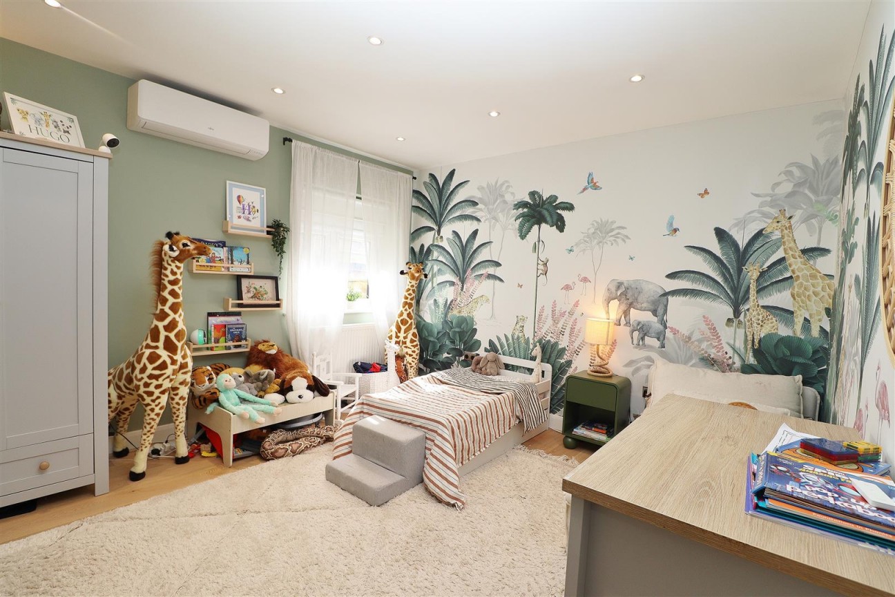 Theobald Street, Borehamwood