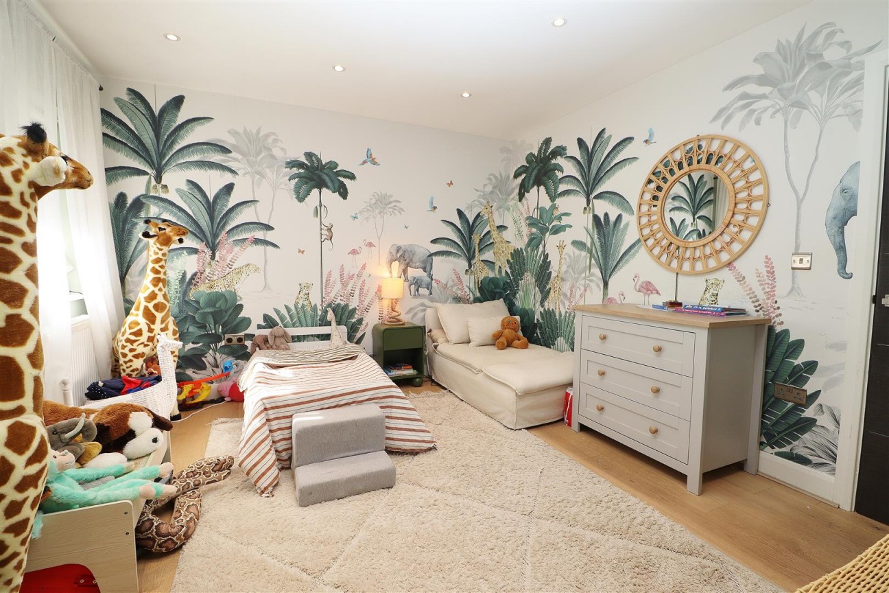 Theobald Street, Borehamwood