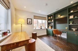 Bridle Close, Borehamwood