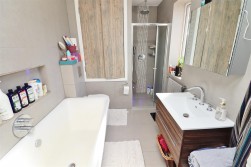 Stanborough Avenue, Borehamwood