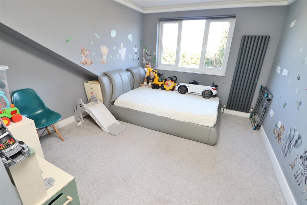 Stanborough Avenue, Borehamwood