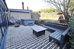 Stanborough Avenue, Borehamwood