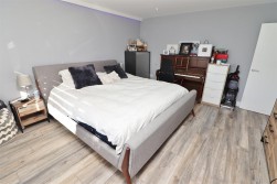 Stanborough Avenue, Borehamwood