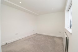 Whitehouse Avenue, Borehamwood