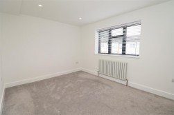 Whitehouse Avenue, Borehamwood