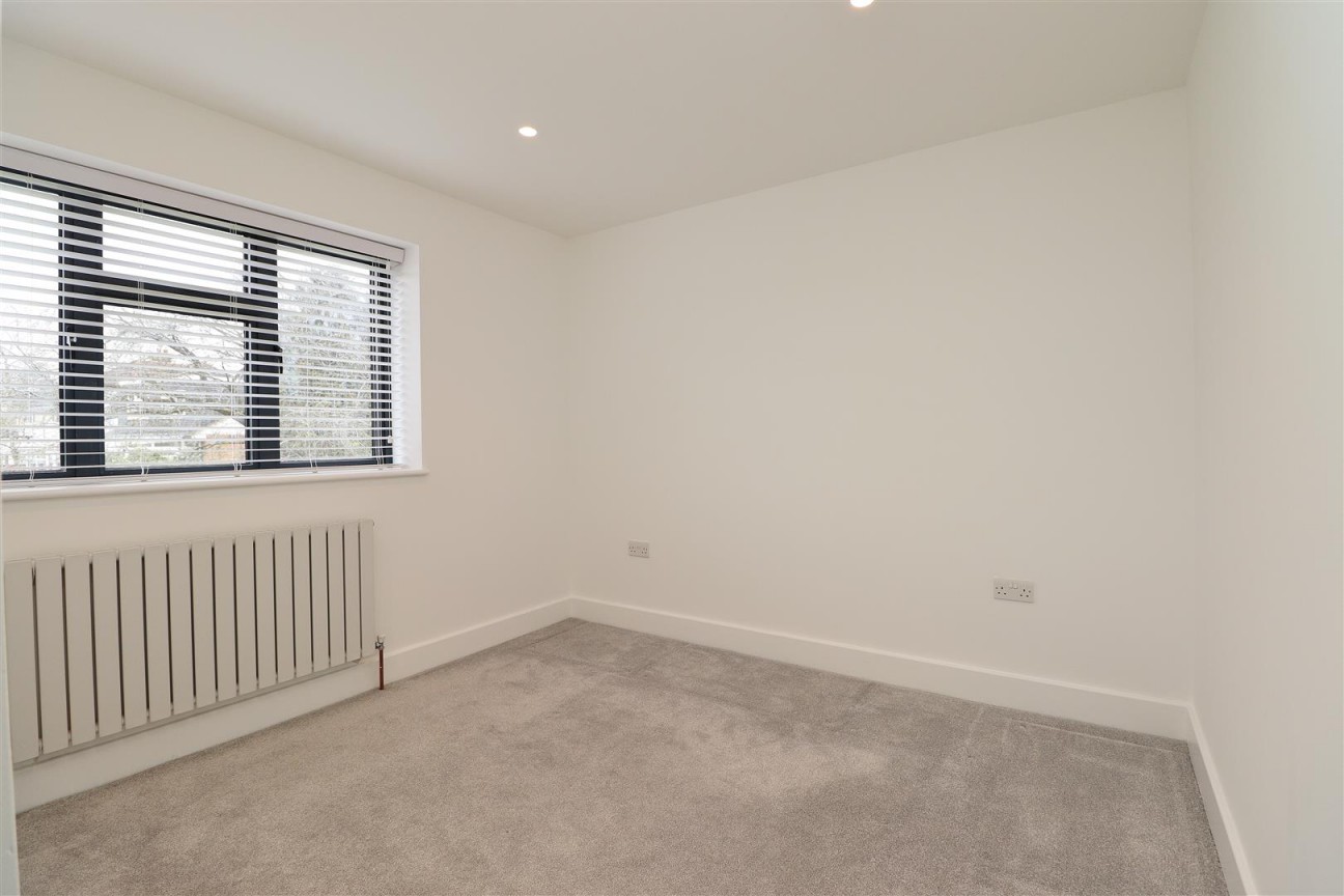 Whitehouse Avenue, Borehamwood