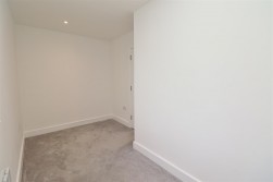 Whitehouse Avenue, Borehamwood
