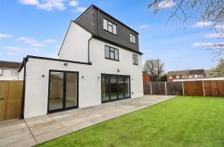 Whitehouse Avenue, Borehamwood