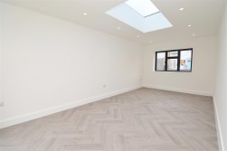 Whitehouse Avenue, Borehamwood