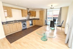 Maxwell Road, Borehamwood