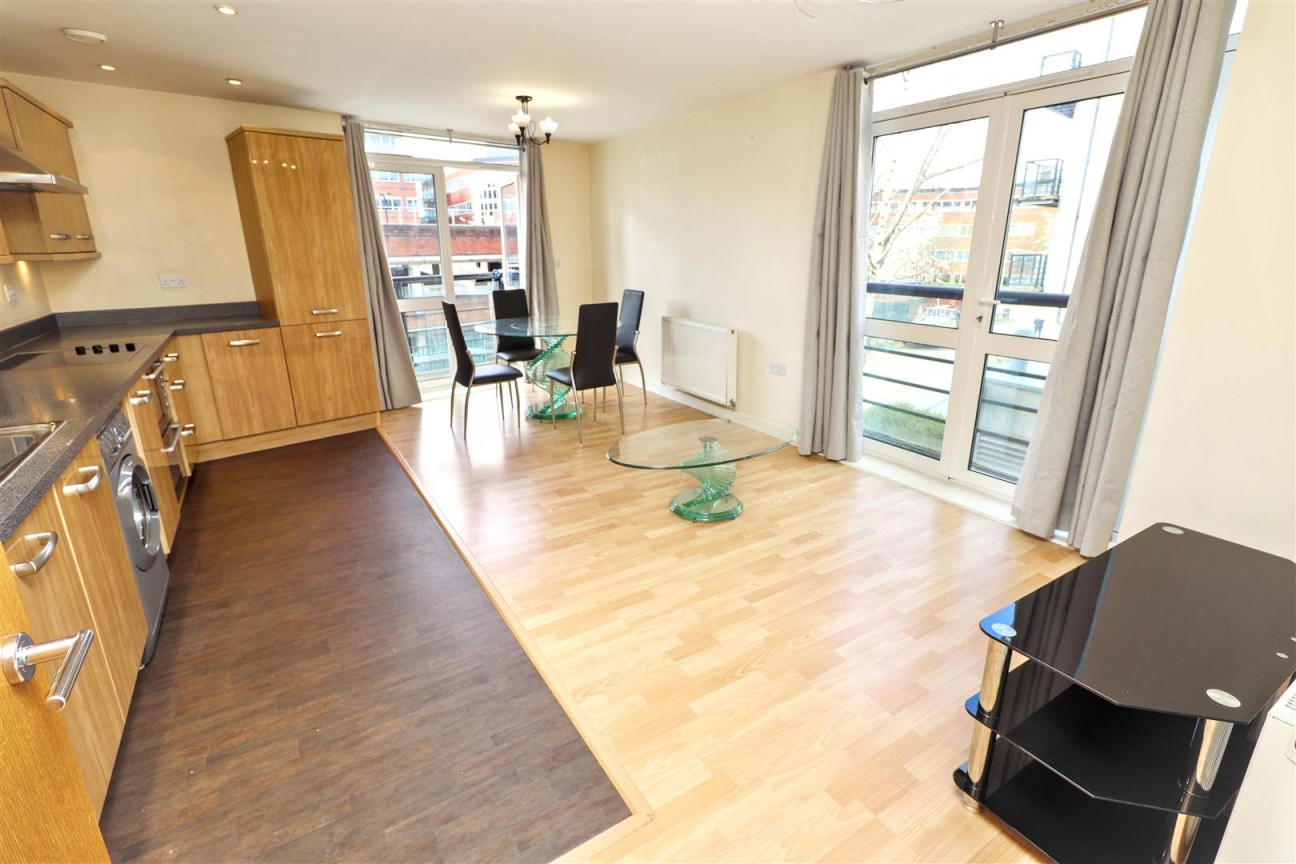 Maxwell Road, Borehamwood