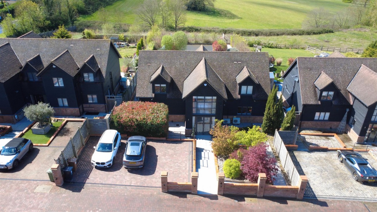 Allum Lane, Elstree, Borehamwood