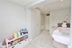 Kingsley Avenue, Borehamwood