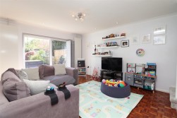 Kingsley Avenue, Borehamwood