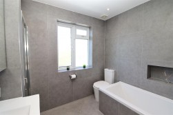 Lullington Garth, Borehamwood