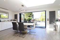 Lullington Garth, Borehamwood