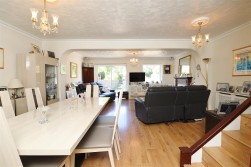 Chiltern Avenue, Bushey