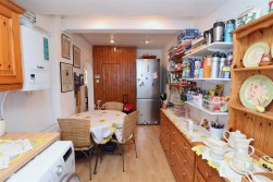 Chiltern Avenue, Bushey