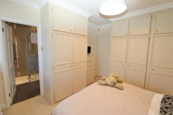 Chiltern Avenue, Bushey