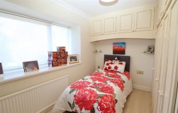 Chiltern Avenue, Bushey
