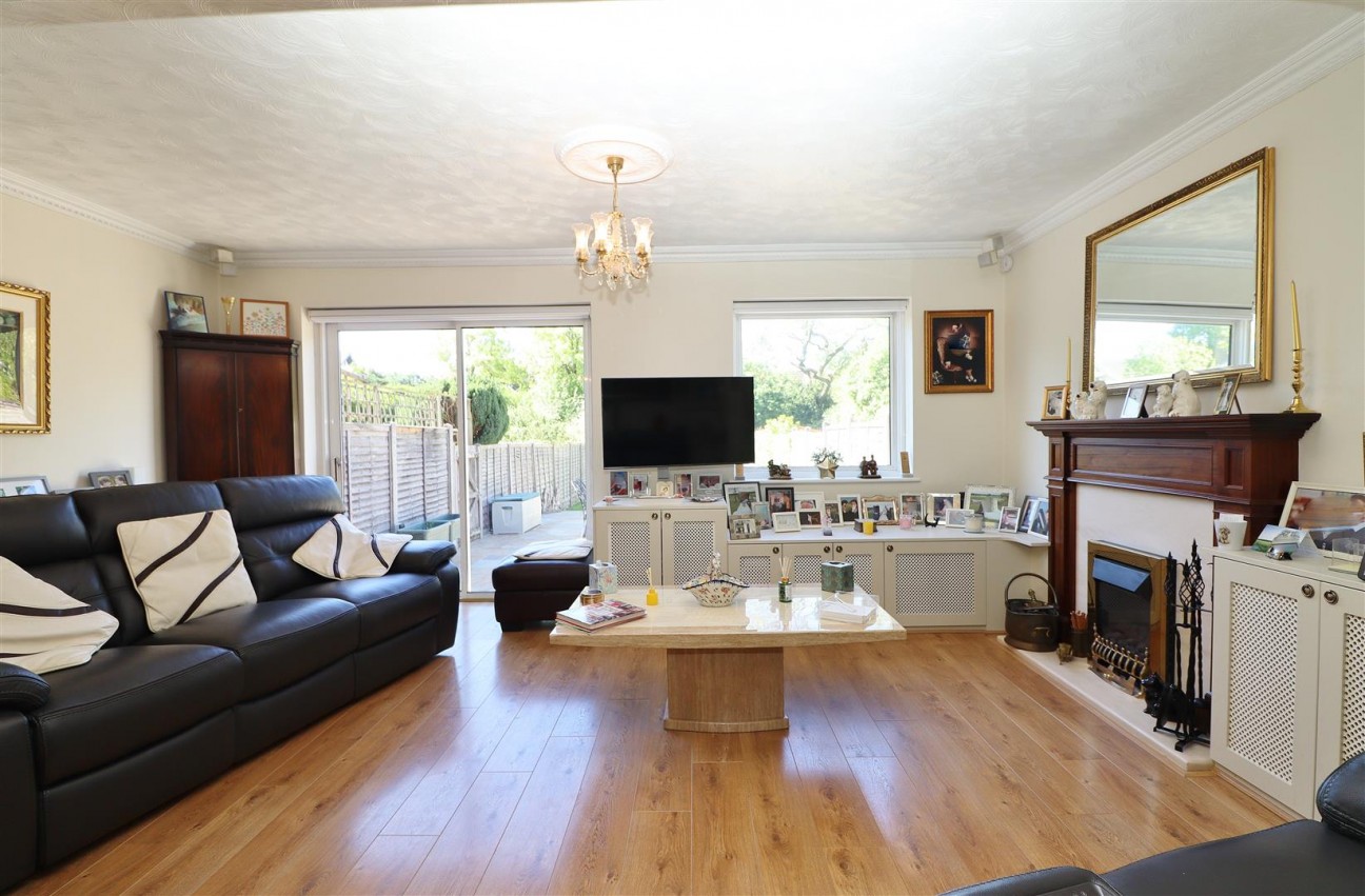 Chiltern Avenue, Bushey