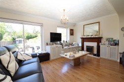 Chiltern Avenue, Bushey