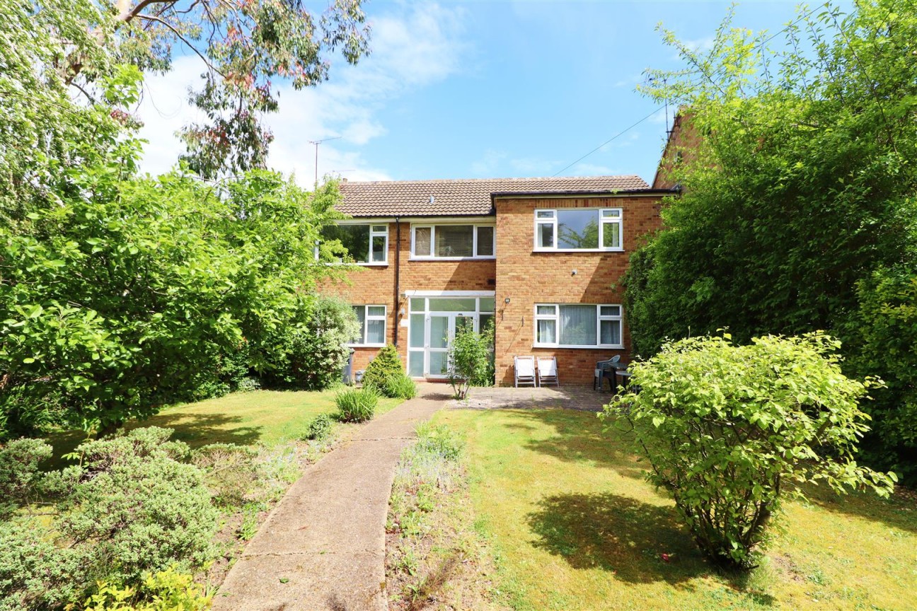 Red Road, Borehamwood