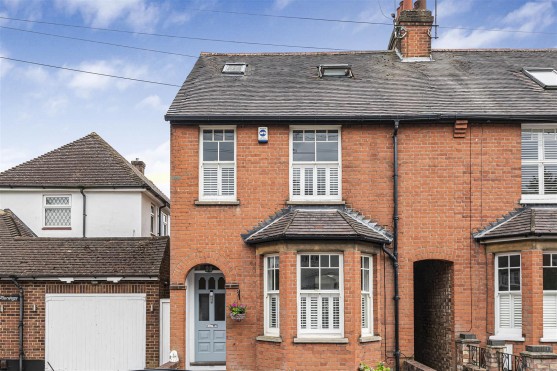 Upper Station Road, Radlett