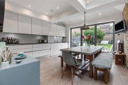 Upper Station Road, Radlett