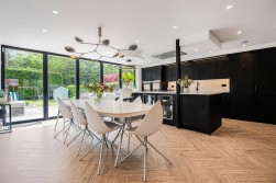 Kitswell Way, Radlett